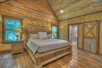 Indian Creek Lodge - Master Suite 1